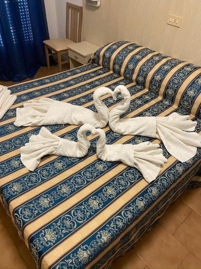 Hotel Domus Mea 卡托利卡 外观 照片