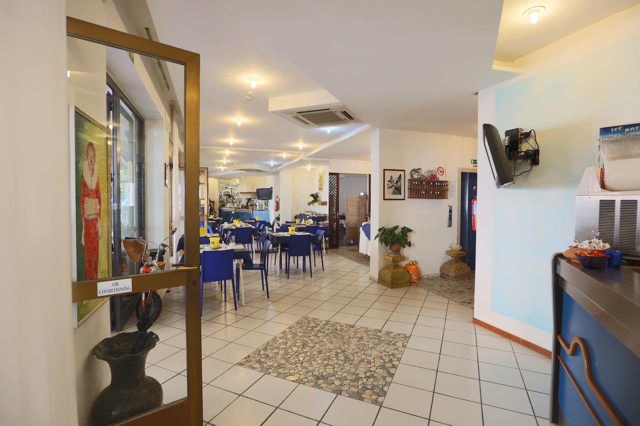 Hotel Domus Mea 卡托利卡 外观 照片