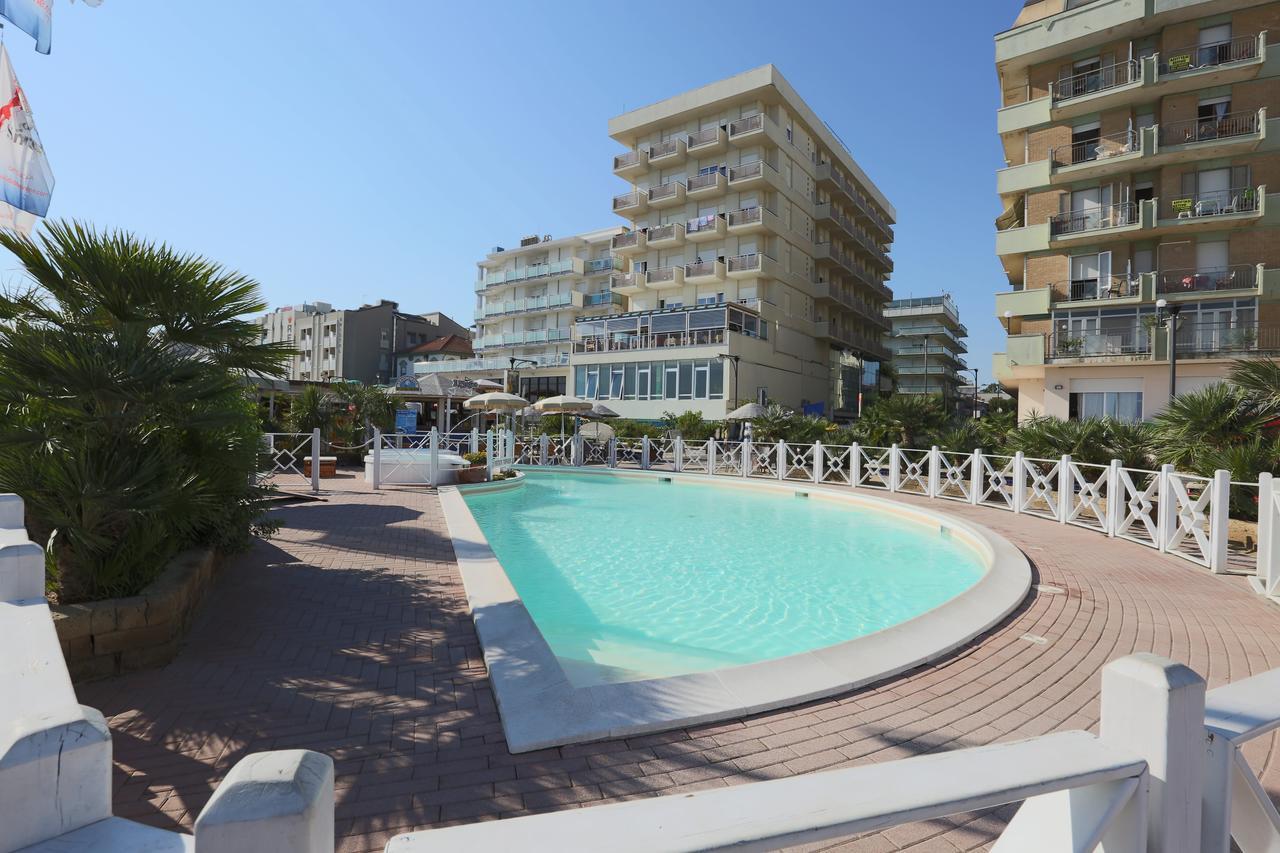 Hotel Domus Mea 卡托利卡 外观 照片